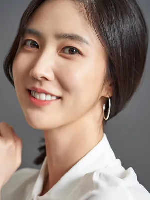 Lee Soo-kyung