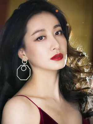 Dong Weijia