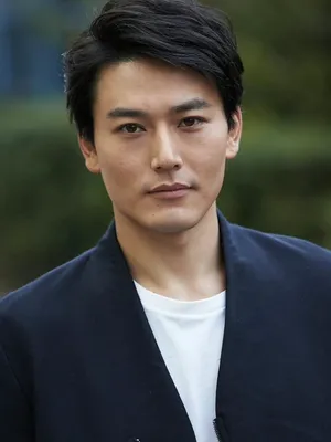 Tomoya Warabino