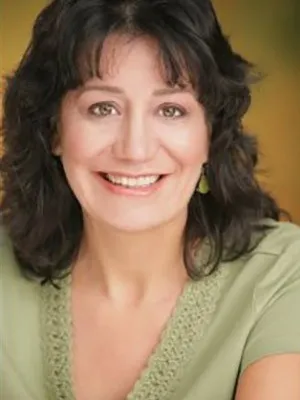 Alejandra Flores