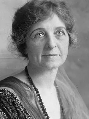 Lydia Knott