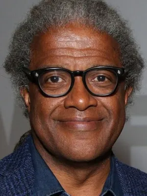 Elvis Mitchell