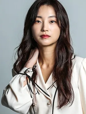 Ji E-su