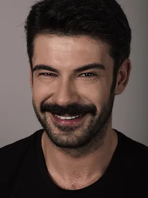 Rüzgar Aksoy