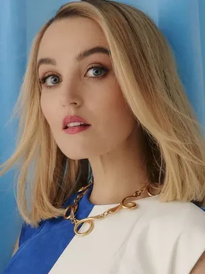 Chloe Fineman