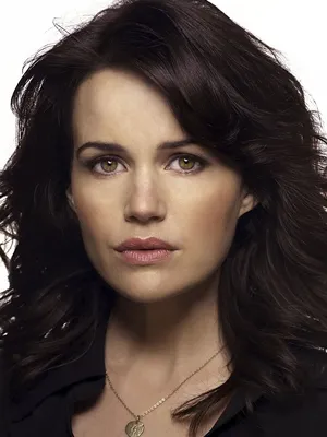 Carla Gugino