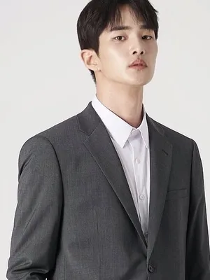 Yoo Hyun Woo