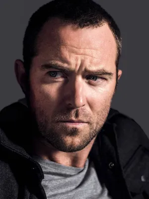 Sullivan Stapleton