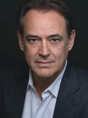 Jon Lindstrom