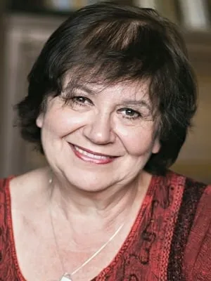 Kati Zsurzs