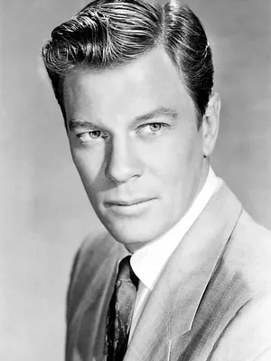 Peter Graves