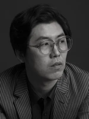 Zheyong Jin