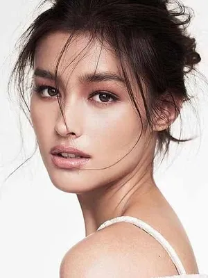 Liza Soberano