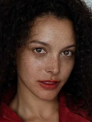 Mecia Simson