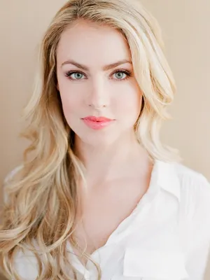 Amanda Schull