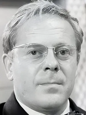 Aubrey Morris