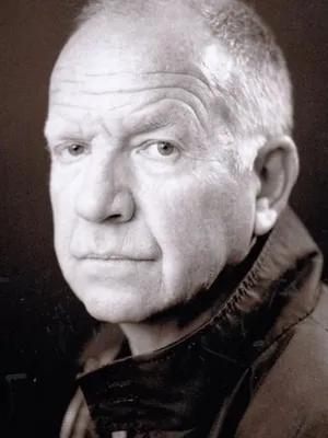 Tom Chadbon
