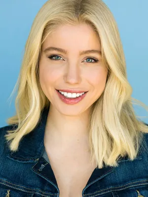 Arielle Raycene