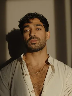 Sia Alipour