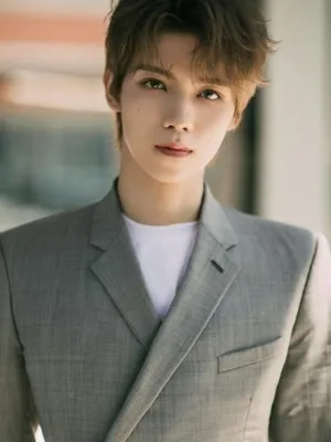 Luo Yizhou