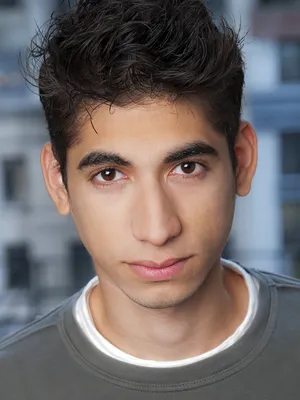 Alexander Flores