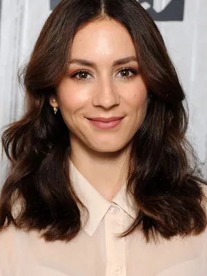 Troian Bellisario