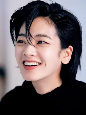 Lee Joo-young