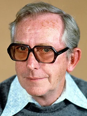 Lewis Gilbert
