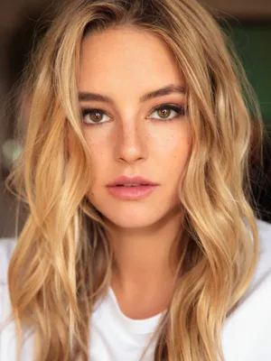 Hassie Harrison