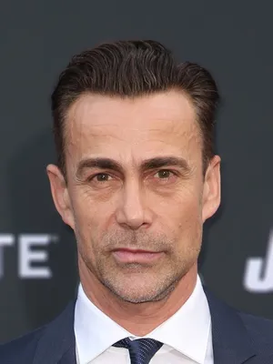 Daniel Bernhardt