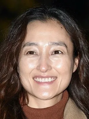 Kim Mo-Ah