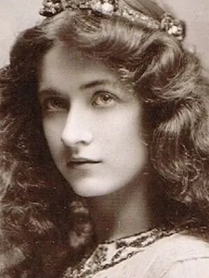 Maude Fealy