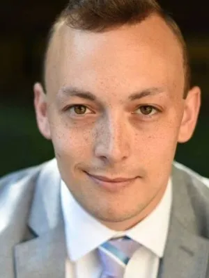 Zachary Gray