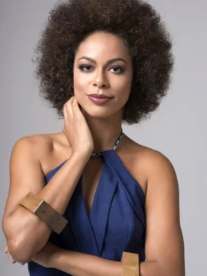 Roberta Santiago