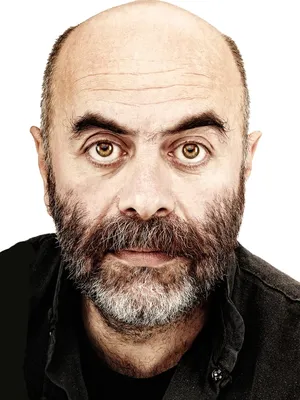 Ezel Akay