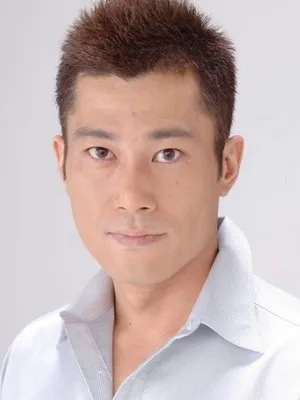 Tarô Itsumi