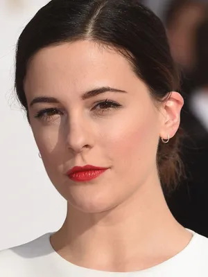 Phoebe Fox