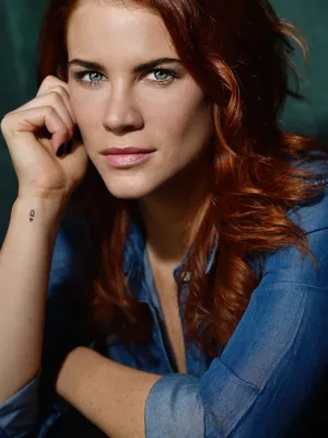 Courtney Hope