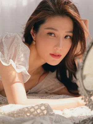 Diễm My 9x