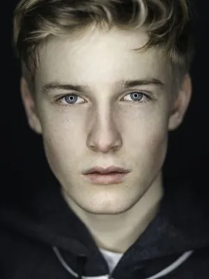 Louis Hofmann
