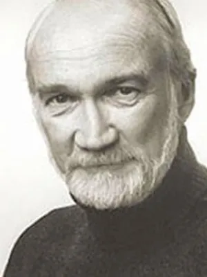 Colin Fox