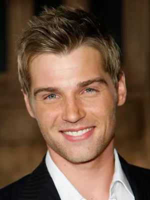 Mike Vogel