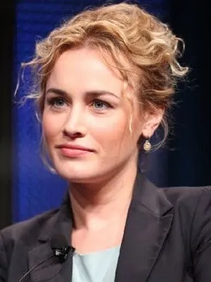Dominique McElligott