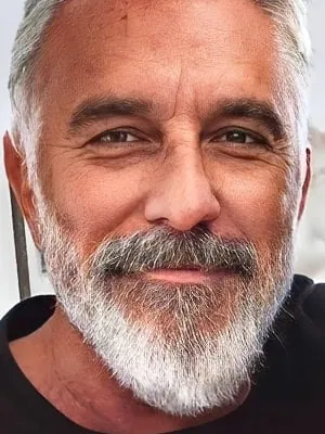 Ray Siegle