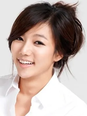 Lee Chae-young