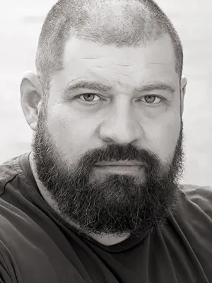 Brad William Henke