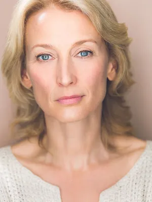 Carrie Paff