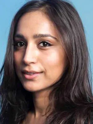 Zoya Hussain