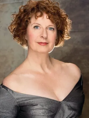 Paula Plum