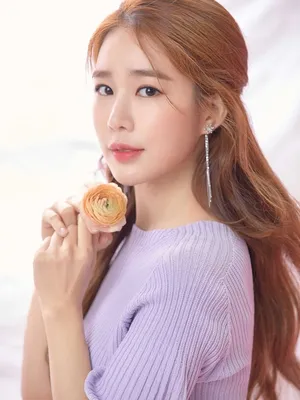 Yoo In-na